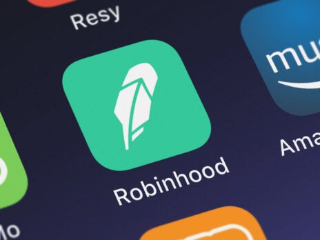 Zero-fee trading platform Robinhood applies for traditional banking products charter ahead of IPO