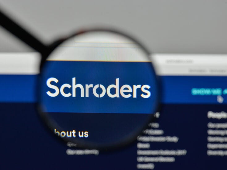 Schroders to target St James's Place with lower fees